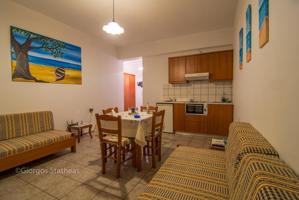 Roula Apartments Palaiochora Dış mekan fotoğraf