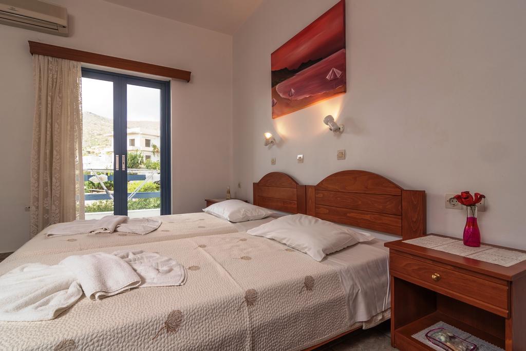 Roula Apartments Palaiochora Dış mekan fotoğraf