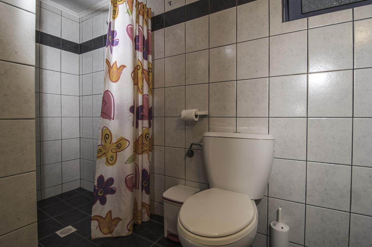 Roula Apartments Palaiochora Dış mekan fotoğraf